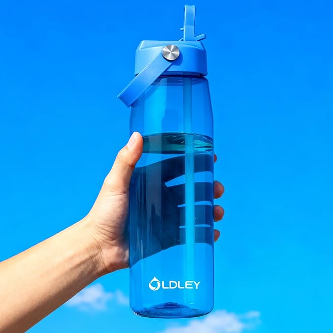 OLDLEY 32 oz Water Bottle with Straw, Leakproof Sports Water Bottle with Carry Strap, BPA-Free Large Water Bottles for Home,Travel, School, Outdoors, Gym, Tritan, Blue