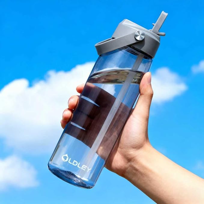 OLDLEY 32 oz Water Bottle with Straw, Leakproof Sports Water Bottle with Carry Strap, BPA-Free Large Water Bottles for Home,Travel, School, Outdoors, Gym, Tritan, Gray