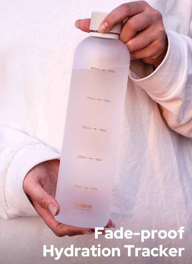 Opard Slim Water Bottle 32oz, Dishwasher Safe Plastic Water Bottle BPA-Free, Leakproof Screw Top, Cream White, Reusable for Travel School Sport Gym Hiking