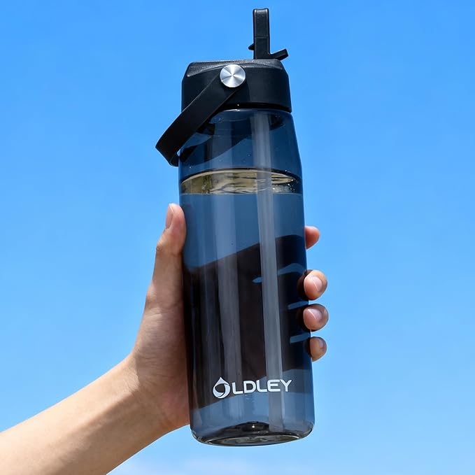 OLDLEY 32 oz Water Bottle with Straw, Leakproof Sports Water Bottle with Carry Strap, BPA-Free Large Water Bottles for Home,Travel, School, Outdoors, Gym, Tritan, Black