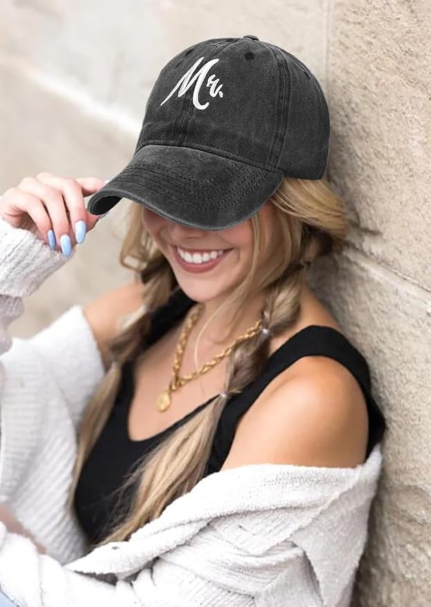 Malaxlx Baseball Cap for Women Men Adjustable Vintage Washed Cotton Distressed Baseball Snapback Caps