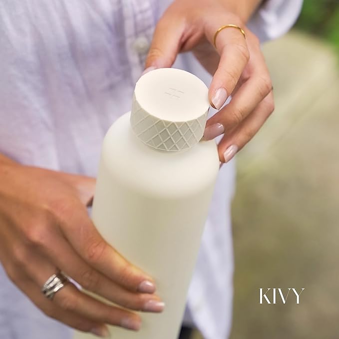 KIVY Slim Water Bottle 32oz [Lightweight & Shatterproof] Fits Backpack & Cupholder for Travel, Sports, School - Beige water bottle no straw - Cute aesthetic water bottles screw top - Dishwasher Safe